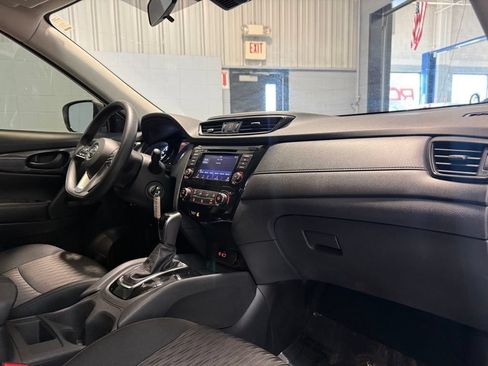 Used 2020 Nissan Rogue S AWD/4WD image 17