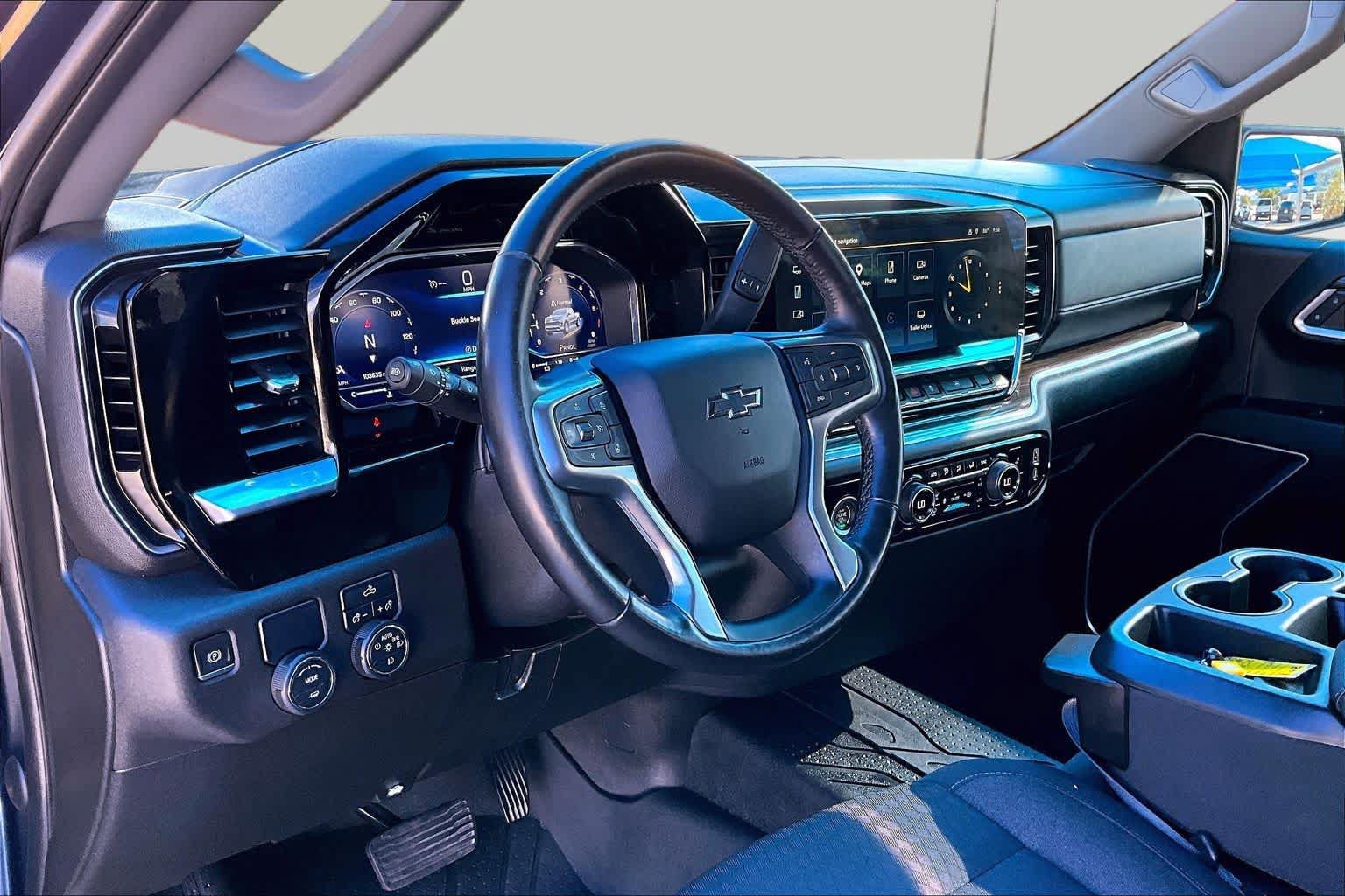 Used 2022 Chevrolet Silverado 1500 RST RWD image 17