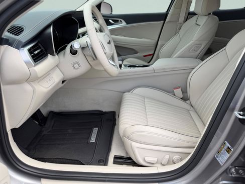 Used 2026 Genesis G70 2.5T Prestige RWD image 24