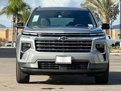 New 2026 Chevrolet Traverse LT image 9