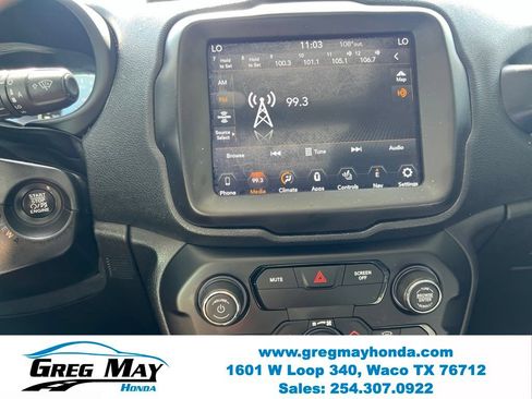 Used 2020 Jeep Renegade Limited w/ UConnect 8.4 Nav Group AWD/4WD image 32