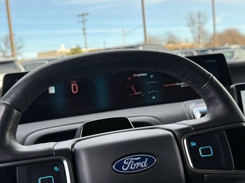 Used 2025 Ford Expedition Max Platinum image 12