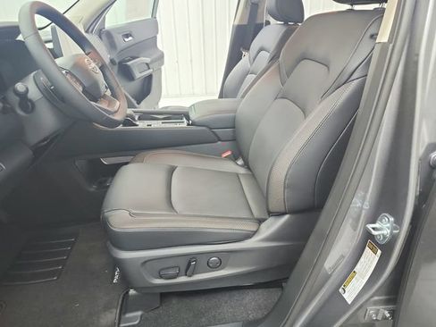 New 2026 Nissan Pathfinder SL w/ SL Premium Package FWD image 19