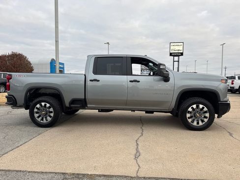 New 2026 Chevrolet Silverado 2500 Custom w/ Custom Value Package image 6