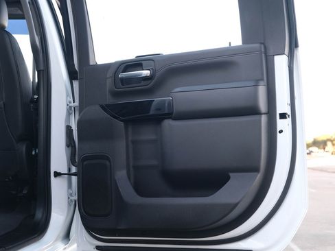 Used 2020 Chevrolet Silverado 2500 LTZ w/ LTZ Premium Package image 23