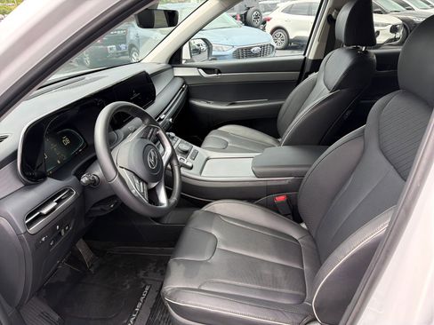 Used 2025 Hyundai Palisade SEL FWD image 12