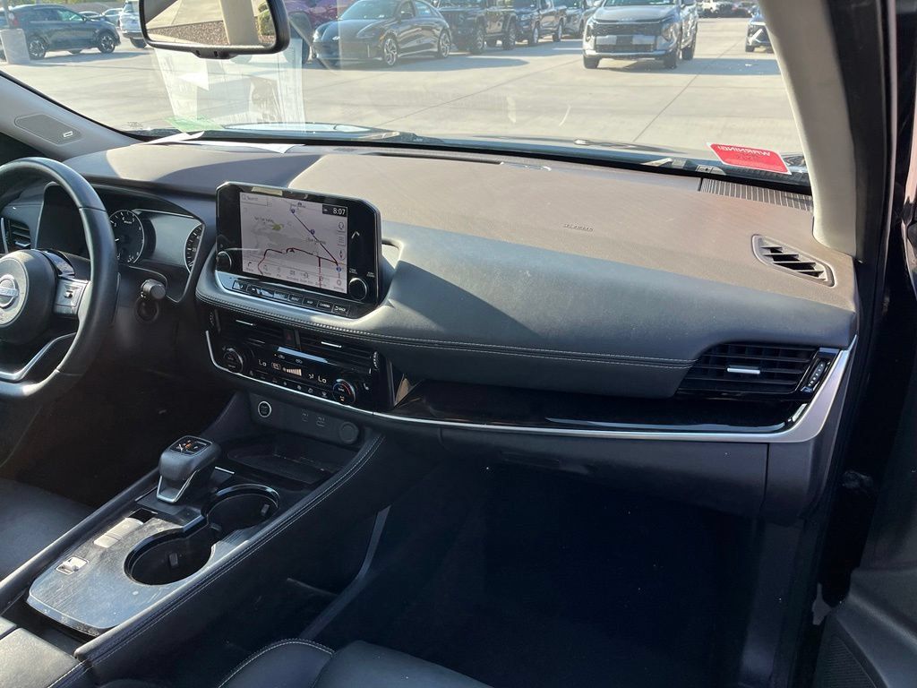Used 2023 Nissan Rogue SL w/ SL Premium Package FWD image 15