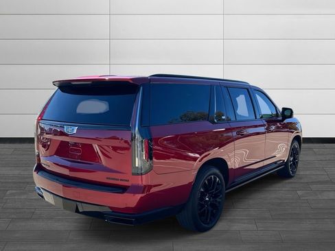 Used 2022 Cadillac Escalade ESV Sport Platinum w/ LPO, ONYX Package image 5