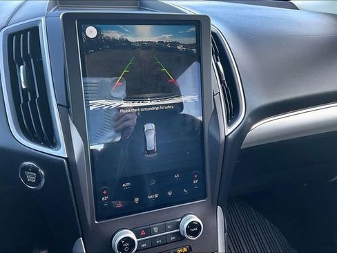 Used 2021 Ford Edge SEL image 15