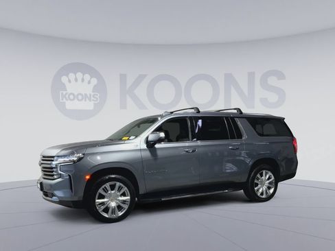 Used 2022 Chevrolet Suburban High Country AWD/4WD image 7