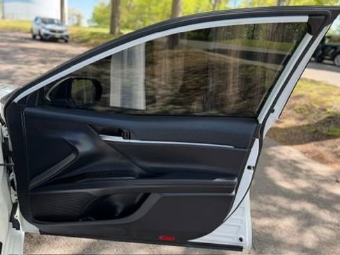 Used 2022 Toyota Camry SE w/ TRD Appearance Package (TMS) FWD image 29
