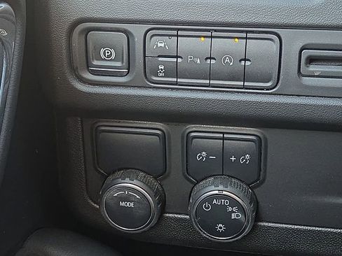 Used 2024 Chevrolet Tahoe LT image 27