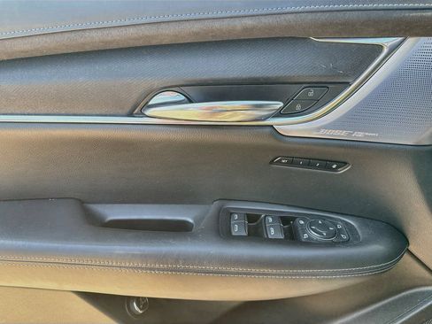 Used 2020 Cadillac XT6 Sport w/ Platinum Package AWD/4WD image 9