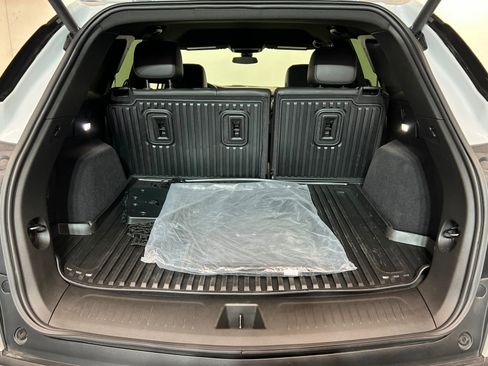 New 2025 Cadillac XT5 Luxury w/ LPO, Floor Liner Package image 23