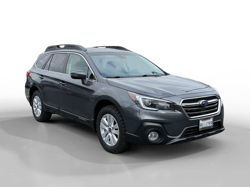 Used 2019 Subaru Outback 3.6R Limited w/ Popular Package #2 image 7