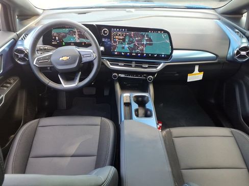 New 2026 Chevrolet Equinox EV LT AWD/4WD image 18