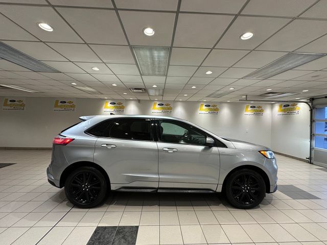 Certified 2021 Ford Edge ST-Line AWD/4WD image 3
