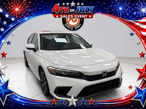 Used 2022 Honda Civic EX image 2