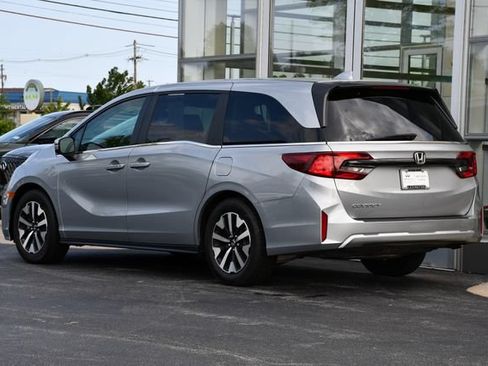 Used 2025 Honda Odyssey EX-L image 9