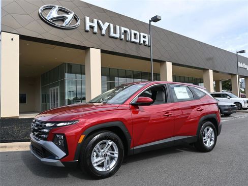 New 2026 Hyundai Tucson SE image 2