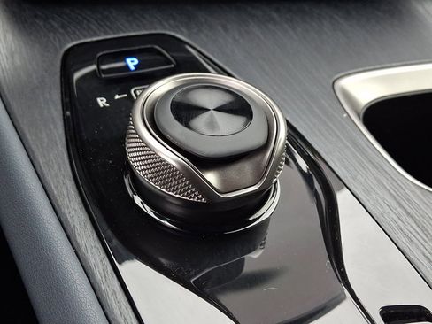 New 2026 Lexus RZ 450e AWD image 9