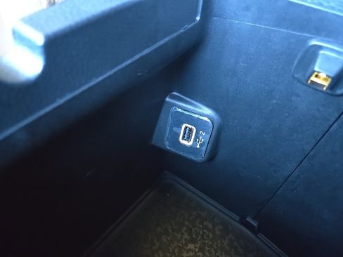 Used 2023 Jeep Wrangler Unlimited Rubicon w/ Safety Group image 75