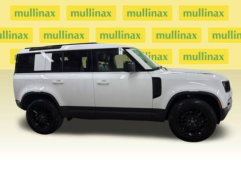 Used 2025 Land Rover Defender 110 S AWD/4WD image 2