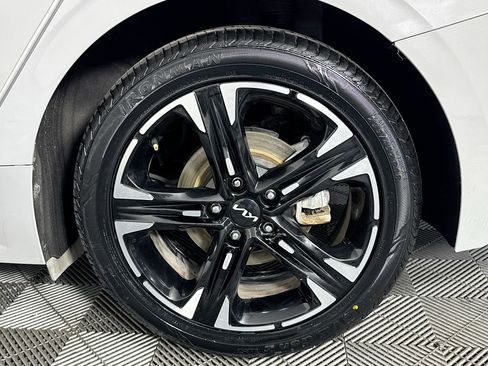 Used 2023 Kia K5 GT-Line image 36