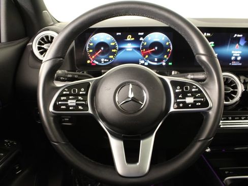 Used 2023 Mercedes-Benz GLA 250 image 9
