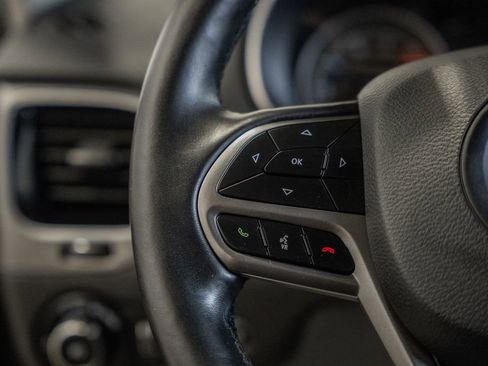 Used 2019 Jeep Cherokee Limited w/ Trailer Tow Group image 34