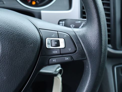 Used 2019 Volkswagen Atlas S image 28