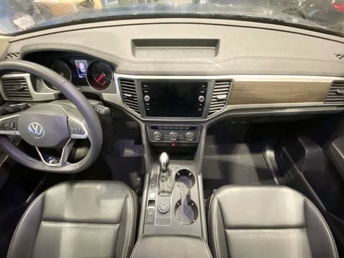 Used 2021 Volkswagen Atlas SE image 23