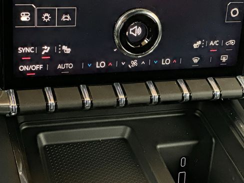 New 2026 GMC Acadia Elevation image 22