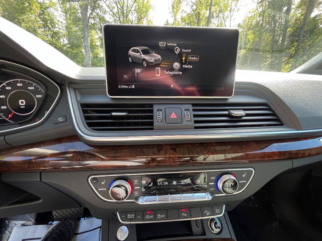 Used 2018 Audi Q5 2.0T Premium Plus w/ Premium Plus Package AWD/4WD image 22