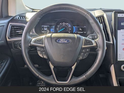 Used 2024 Ford Edge SEL image 12