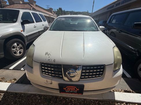 Used 2004 Nissan Maxima 3.5 SL w/ Driver Preferred Pkg image 2