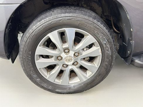 Used 2011 Toyota Sequoia Limited AWD/4WD image 35