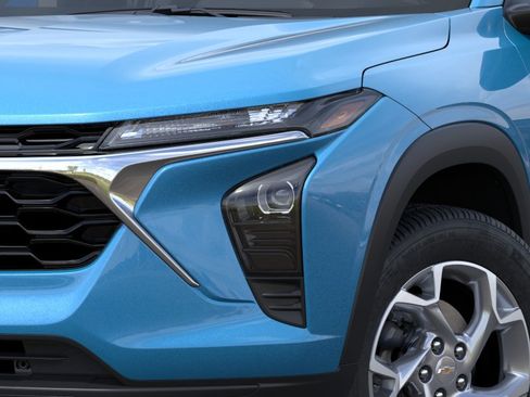 New 2026 Chevrolet Trax LS w/ LS Convenience Package FWD image 34