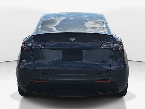 Used 2022 Tesla Model Y Performance AWD/4WD image 7