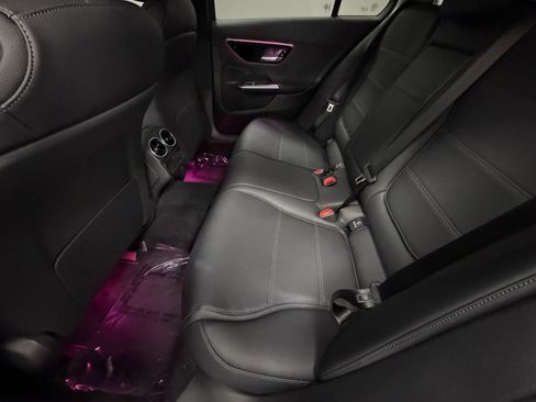 Used 2023 Mercedes-Benz C 300 Sedan image 40