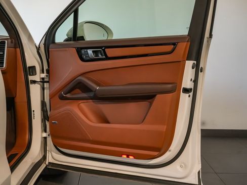 Certified 2023 Porsche Cayenne GTS image 30
