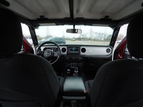 Used 2021 Jeep Wrangler Unlimited Islander image 24