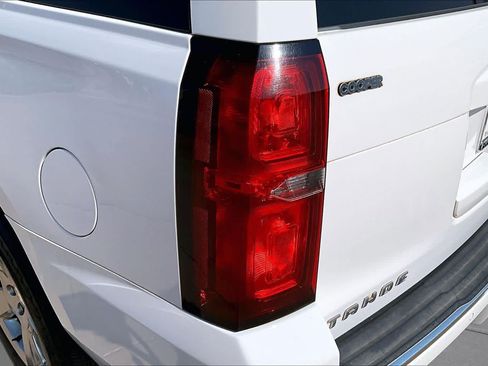 Used 2020 Chevrolet Tahoe Premier AWD/4WD image 28