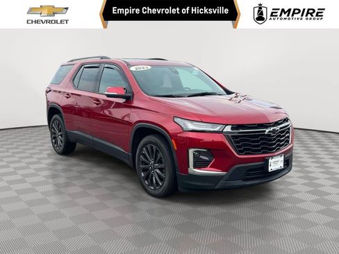 Used 2023 Chevrolet Traverse RS AWD/4WD image 1