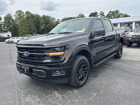 Used 2025 Ford F150 XLT w/ Equipment Group 301A Standard image 4