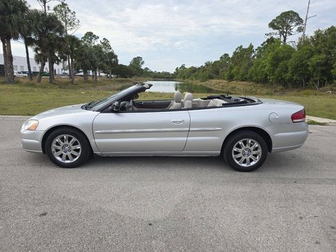 Used 2006 Chrysler Sebring Limited w/ Spring Special Group image 3