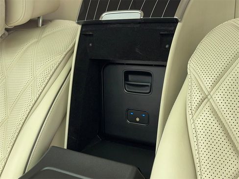 Used 2022 Mercedes-Benz Maybach S 580 4MATIC image 55