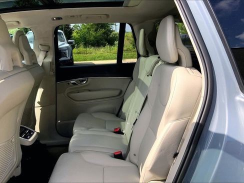 Used 2020 Volvo XC90 T5 Momentum AWD/4WD image 11