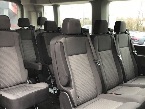 Used 2023 Ford Transit 350 XLT image 5