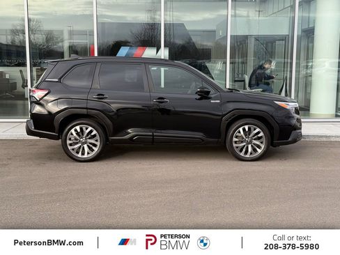 Used 2025 Subaru Forester Touring image 6